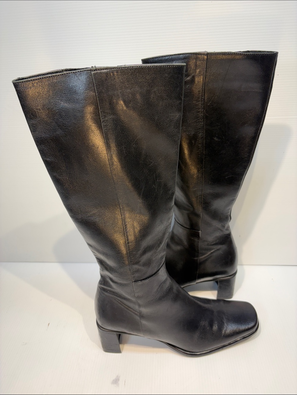 Classic Women's Black Leather Knee-High Boots - Size EU 36 or 5.5/6 US